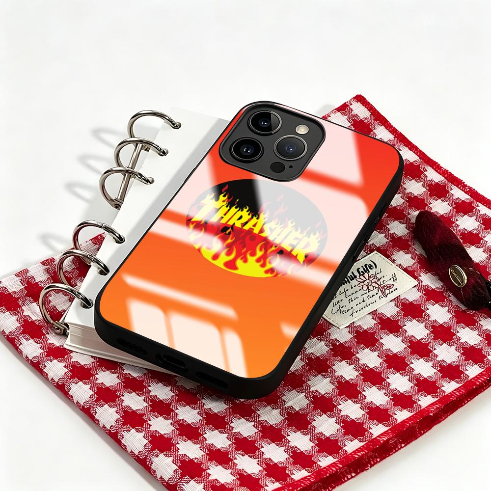 ブランドTHRASHER iPhone 17 16 15 1 - Mini Pc Case のレビューと価格